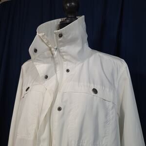 Coldwater Creek Women’s 1X White Zip Rain Jacket Minimalist Coat Windbreaker